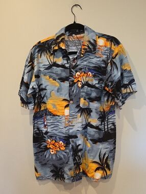 Light Weight Blue & Orange Tropical Print Short-Sleeve Men's Shirt